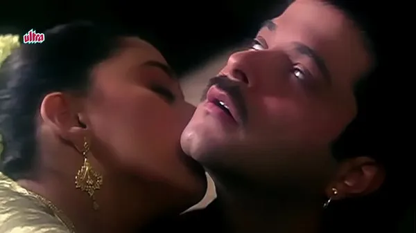 최고의 Anil-Kapoor-Madhuri-Kissing-Beta---Romtic scene 새 영화