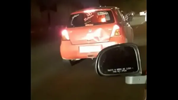 최고의 desi sex in moving car in India 새 영화
