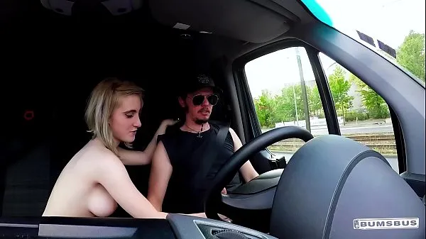 BUMS BUS - Petite blondie Lia Louise enjoys backseat fuck and facial in the van Filem baharu terbaik