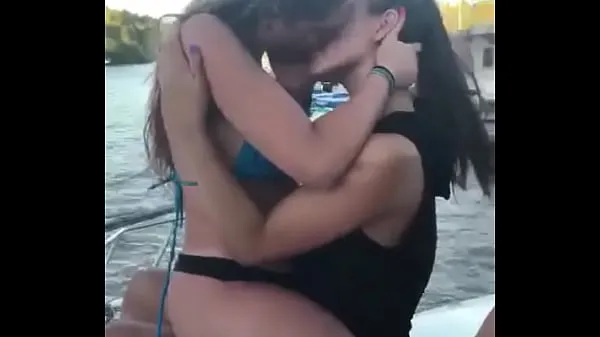Bästa Beautiful Argentinian Pendejas Partying on a Yacht (Video2 nya filmer