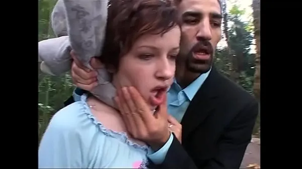 Najboljši Foursome with a sweet girl and a perverse shemale novi filmi