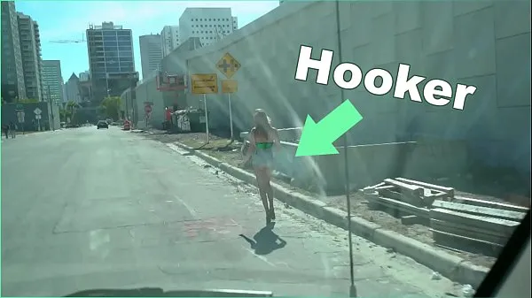 최고의 BANGBROS - The Bang Bus Picks Up A Hooker Named Victoria Gracen On The Streets Of Miami 새 영화