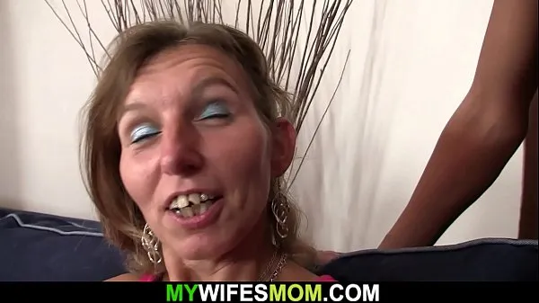 Bedste Tanned old mom spreads legs for his hubby nye film