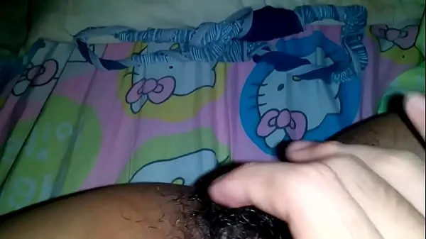 Best rubbing my desi clit and cumming new Movies