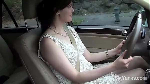 Tempting brunette cutie from Yanks Savannah Sly driving and vibrating her cooter upskirt Film baru terbaik