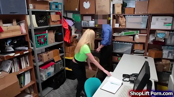 Teen blonde is arrested by store officer for attempting to steal in the tells the officer that she knows whats going on inside the officer starts rubbing her tits and she then throats his cock before the officer fucks her pussy Film baru terbaik