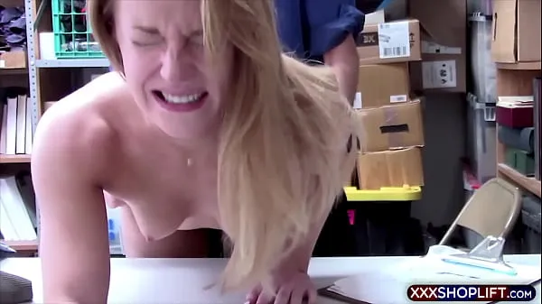 Bästa Innocent blonde virgin rough fucked on CCTV nya filmer