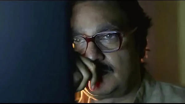 Najboljši Horny Indian uncle enjoy Gay Sex on Spy Cam - Hot Indian gay movie novi filmi