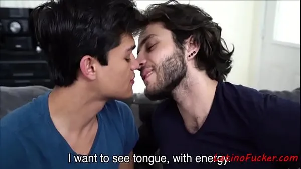Beste Straight Guy Tries Gay Sex For Cash nye filmer