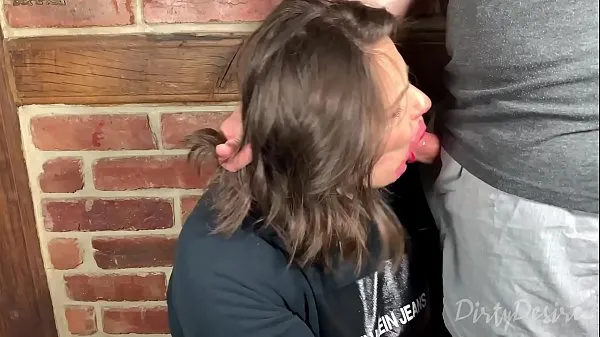 최고의 Facefucking a youtuber with pulsating cumshot in her mouth 새 영화