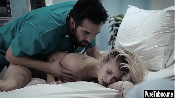 Najlepšie nové filmy (Helpless blonde used by a dirty doctor with huge thing)