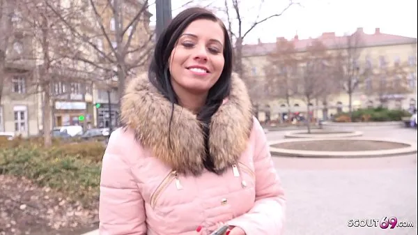 Beste GERMAN SCOUT - PERFECT CUTE VICKY TALK TO FUCK AT REAL STREET CASTING nye filmer