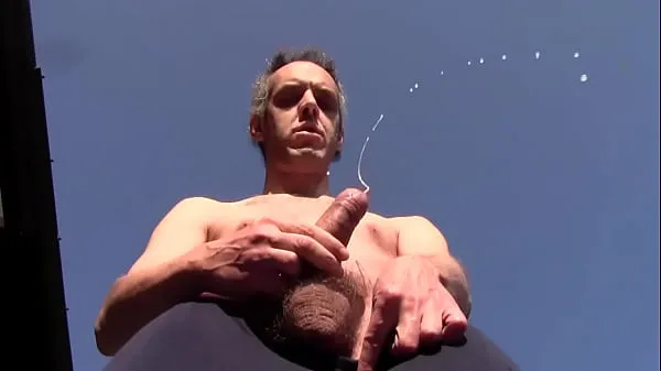 최고의 Abundant and warm cum waterfall outdoors and in public - Luca Bianchi only Italian amateur porn videos 새 영화