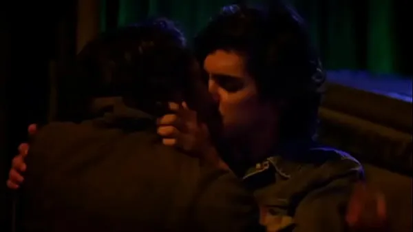 Gay Kiss from Mainstream Television Film baru terbaik