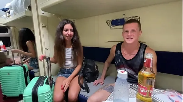 Najlepsze Picked up a girl at the train station and fucked her on the train nowe filmy