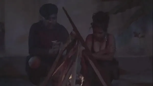 Bästa Hot Beautiful Babe Jyoti Has sex with lover near bonfire - A Sexy XXX Indian Full Movie Delight nya filmer