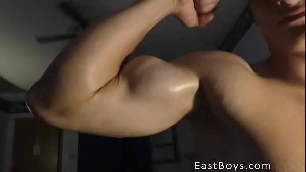 Best Muscle Worship - Flexing - Dylan new Movies