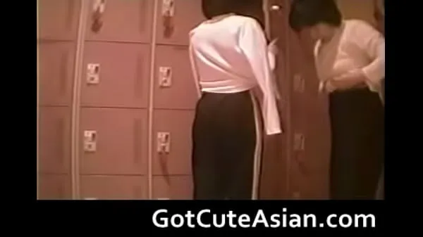 Voyeur Japanese teens in the locker room Filem baharu terbaik