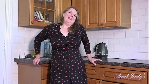 Bästa AuntJudys - Cookin' in the Kitchen with 50yo Voluptuous BBW Rachel nya filmer