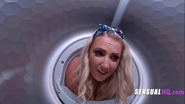 En iyi StepMom Lets Me Freeuse Her While Stuck In Dryer yeni Film