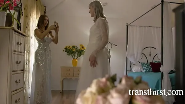 Bedste Brides Maid Fucks The Trans Bride And Groom nye film