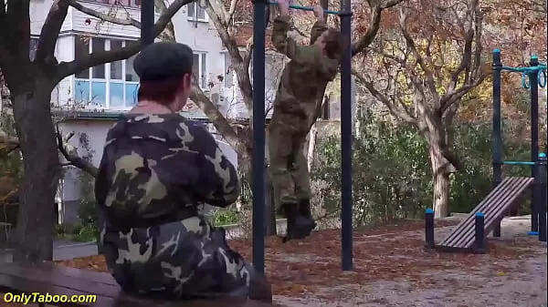 Najlepšie nové filmy (big boob redhead chubby commander militäry drills her soldier and gets extreme wild fucked)