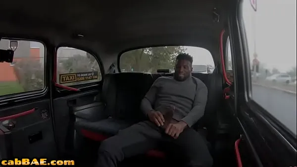 Bästa Curvy euro cabbie rides BBC for cum after missionary fucked nya filmer