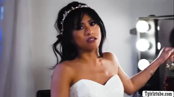 Bedste Asian bride fucked by shemale bestfriend nye film
