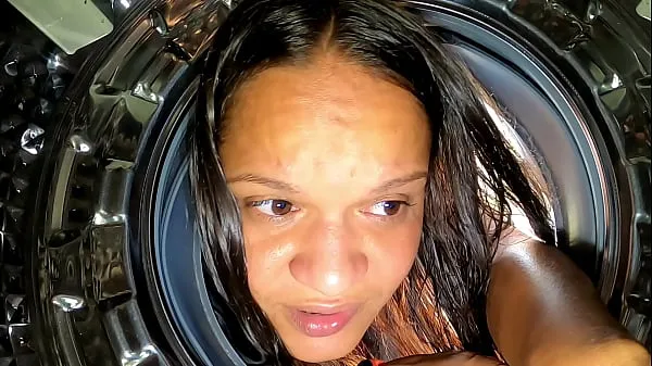 Stepmother gets stuck in the washing machine and stepson can't resist and fucks Filem baharu terbaik