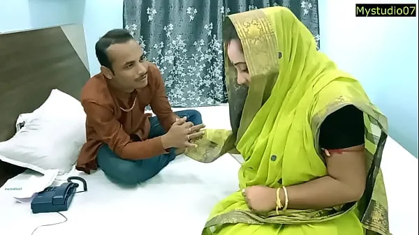 Najlepšie nové filmy (Indian hot wife need money for husband treatment! Hindi Amateur sex)