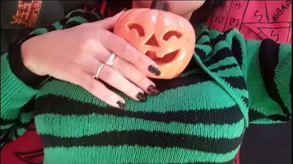 Bedste happy halloween with Chantal Channel nye film