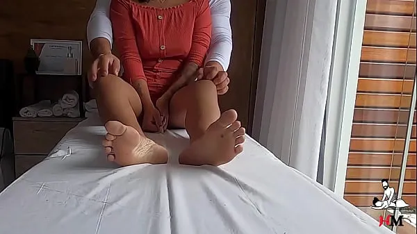 Nejlepší nové filmy (Camera records therapist taking off her patient's panties - Tantric massage - REAL VIDEO)