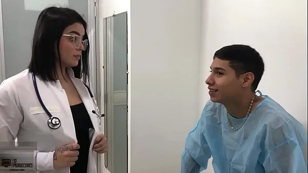 Best The doctor sucks the patient's dick, She says that for my treatment I must fuck her pussy FULL STORY new Movies